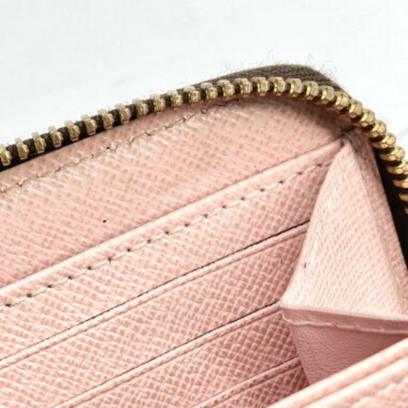 Louis Vuitton Zippy Long Wallet - Picture 9 of 11